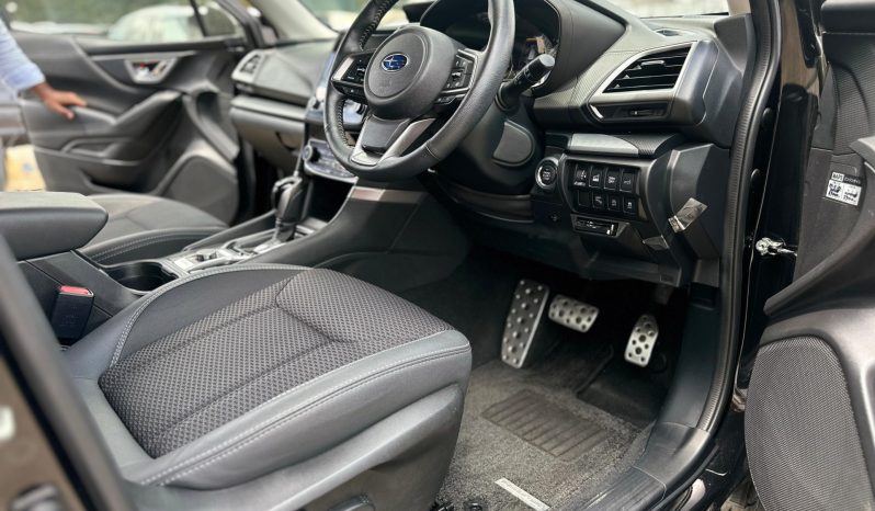 
								Subaru Forester full									