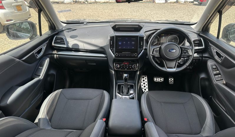 
								Subaru Forester full									