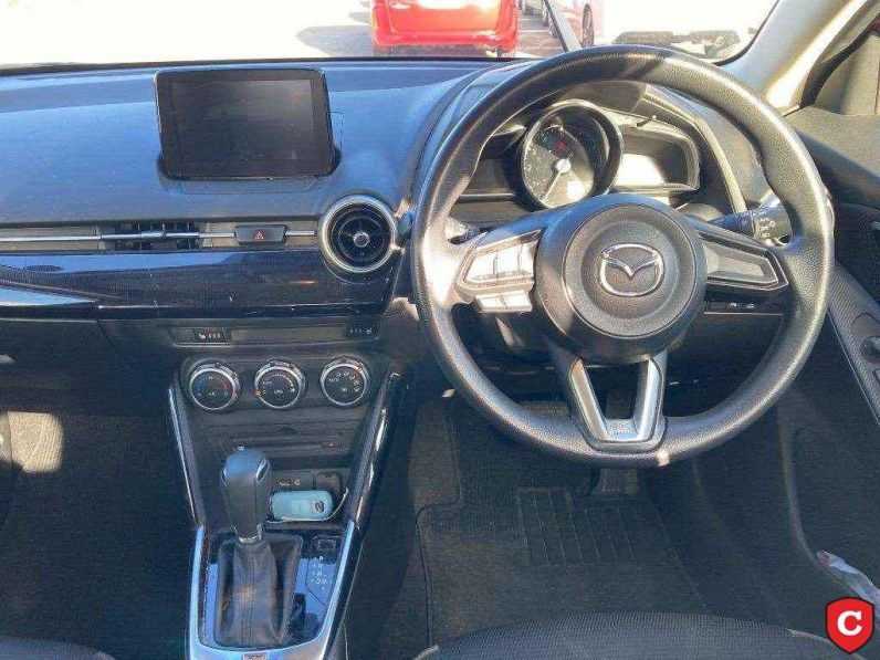 
								Mazda 2 full									