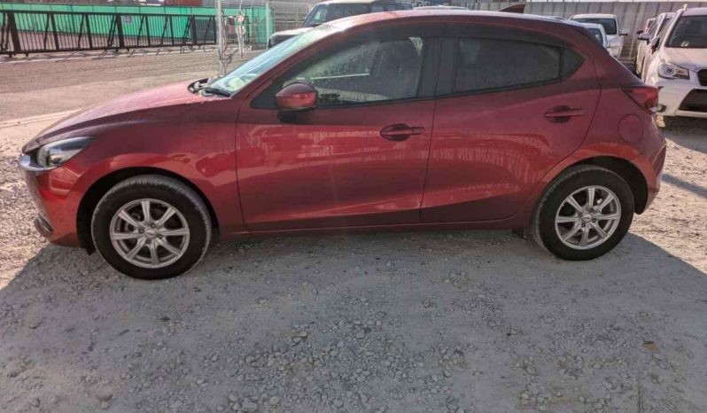 
								Mazda 2 full									