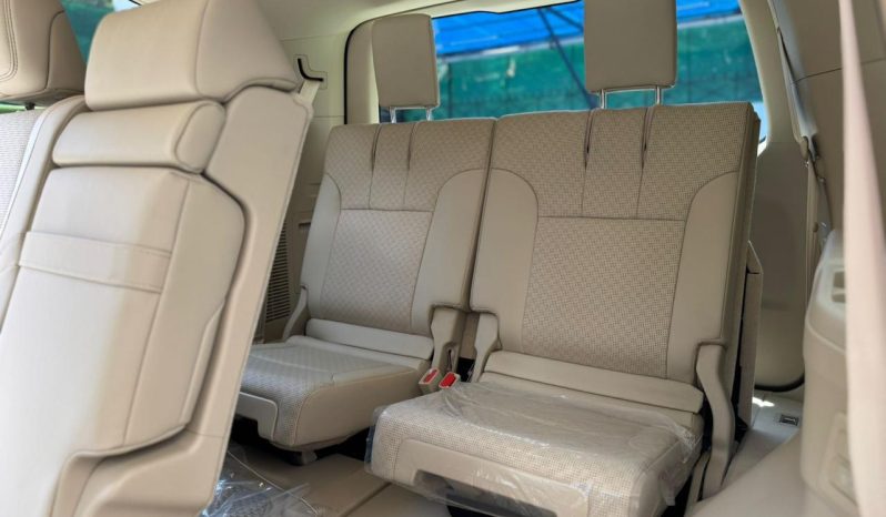 
								Toyota Land cruiser 300 Series full									