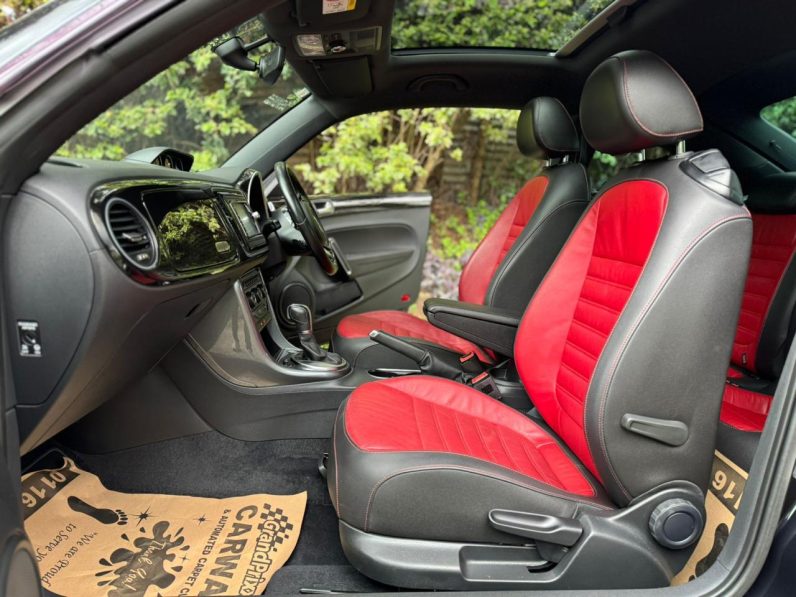 
								Voxwagen Beetle full									