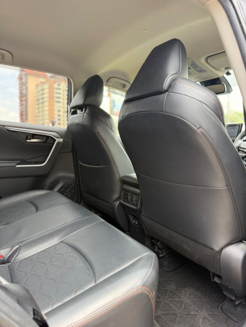 
								Toyota Rav4 2019 full									