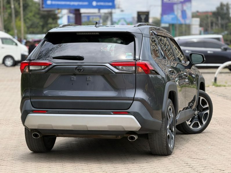 
								Toyota Rav4 2019 full									
