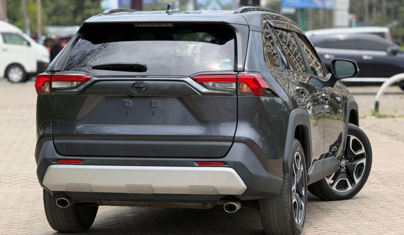 
								Toyota Rav4 2019 full									