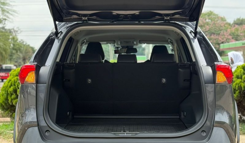 
								Toyota Rav4 2019 full									