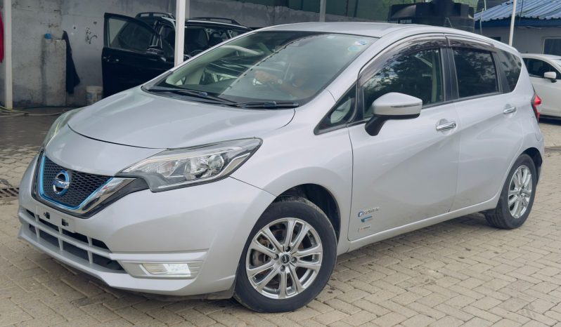 
								Nissan Note full									