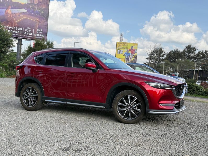 
								Mazda CX-5 full									