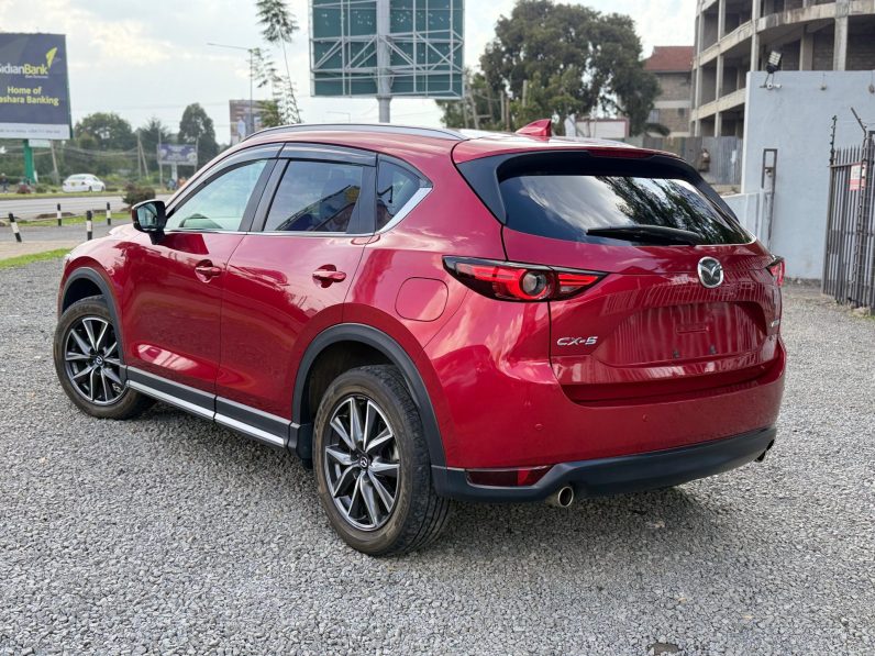 
								Mazda CX-5 full									