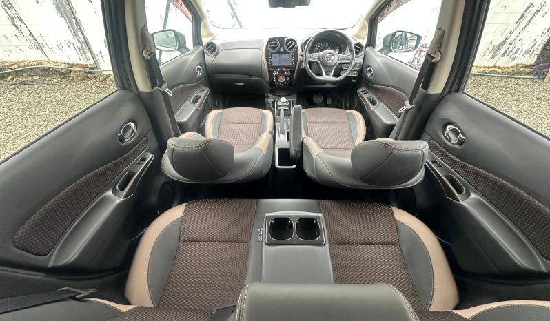 
								Nissan Note E-Power full									