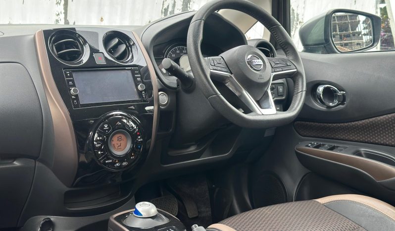 
								Nissan Note E-Power full									