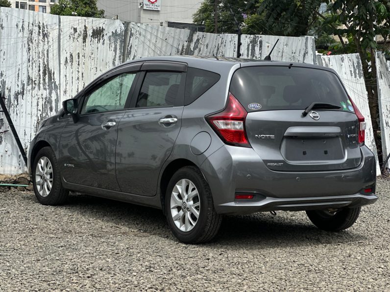 
								Nissan Note E-Power full									