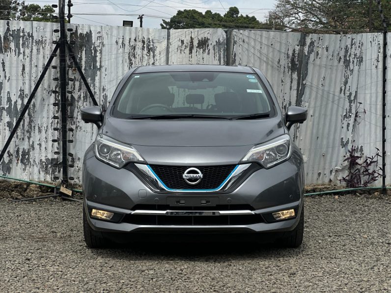 
								Nissan Note E-Power full									
