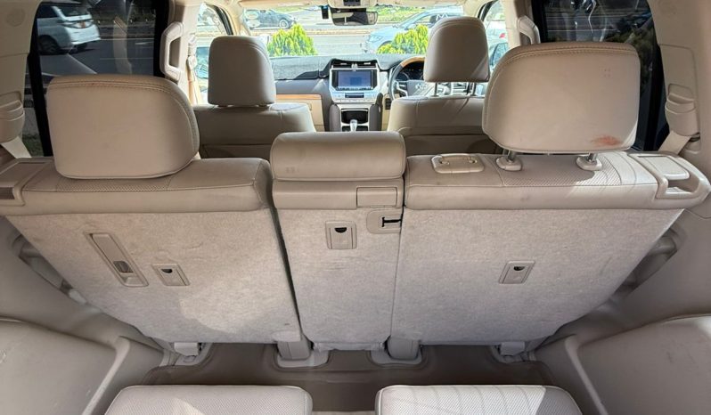 
								Toyota Land Cruiser Prado full									