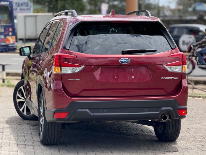 
								Subaru Forester SK9 full									