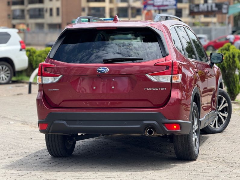 
								Subaru Forester SK9 full									