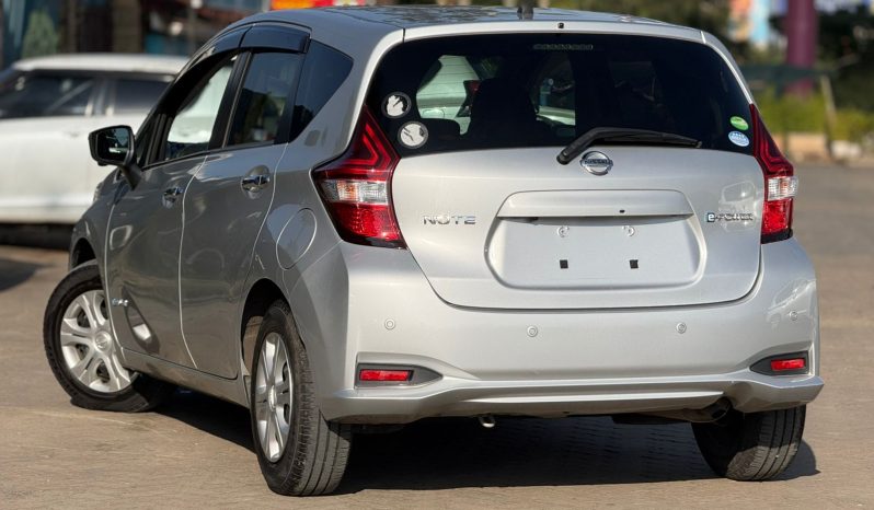 
								Nissan Note E-power full									