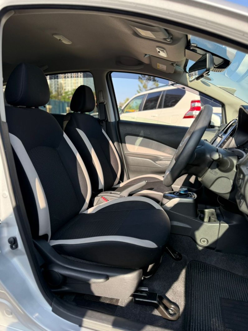 
								Nissan Note E-power full									