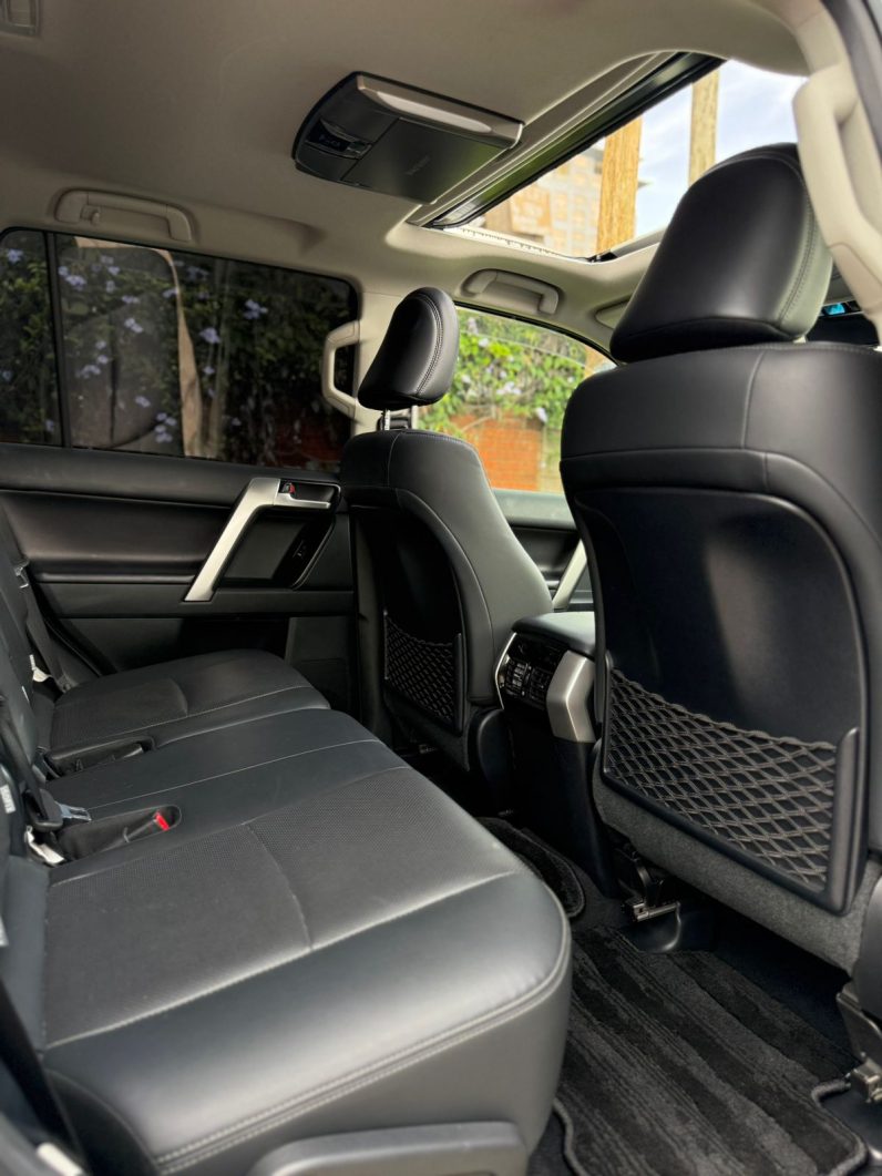 
								Land cruiser prado TXL full									