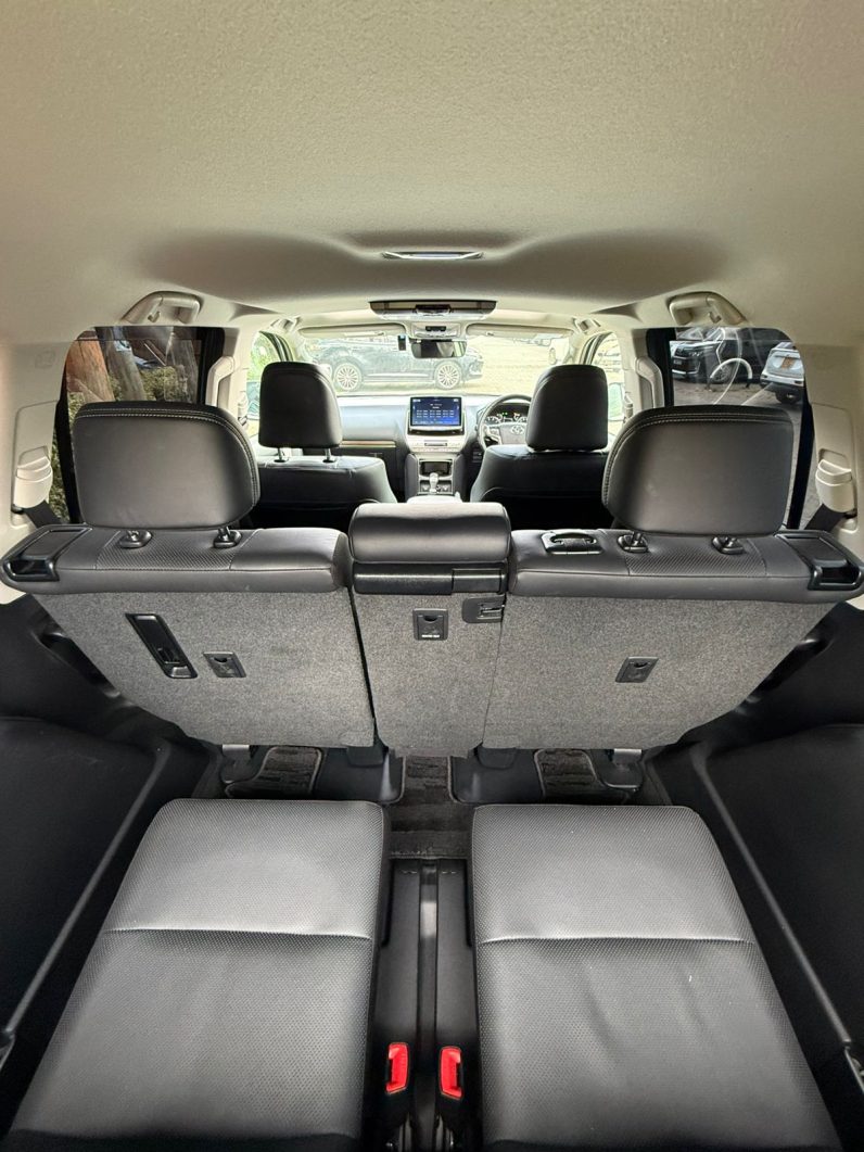 
								Land cruiser prado TXL full									