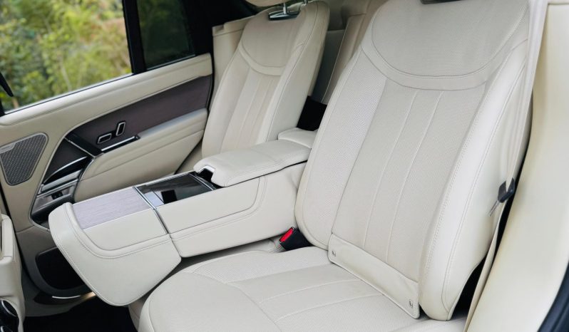 
								Range rover Vogue full									