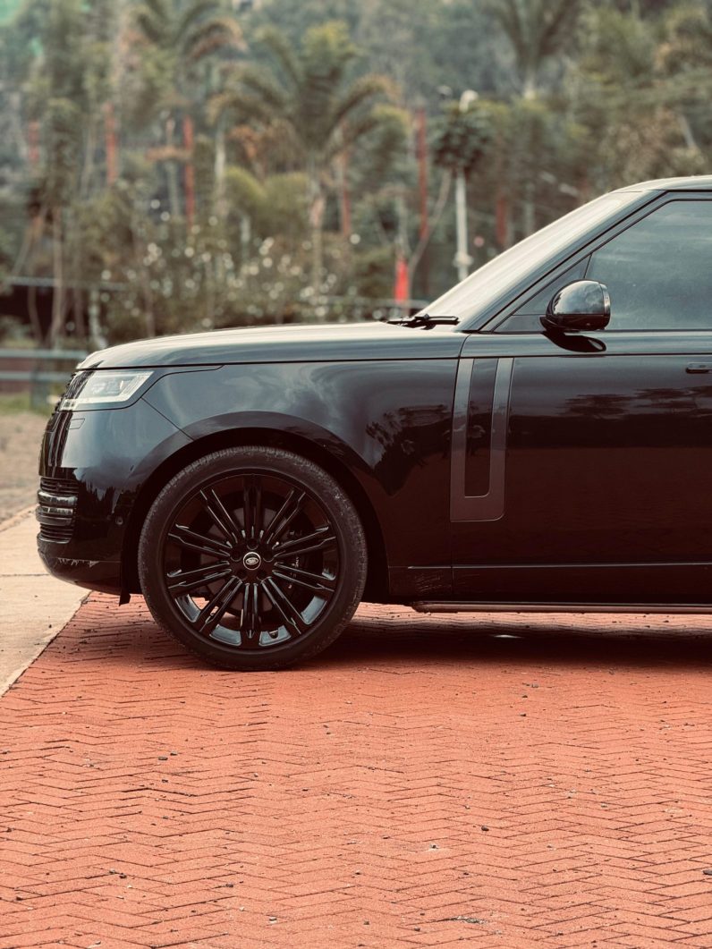
								Range rover Vogue full									