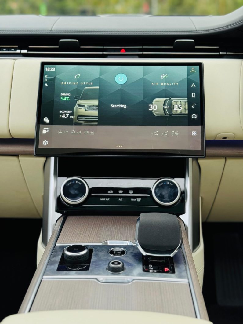 
								Range rover Vogue full									