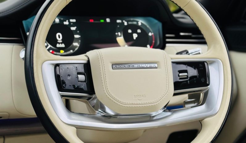 
								Range rover Vogue full									