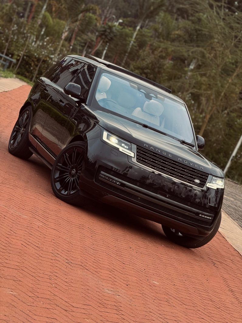 
								Range rover Vogue full									