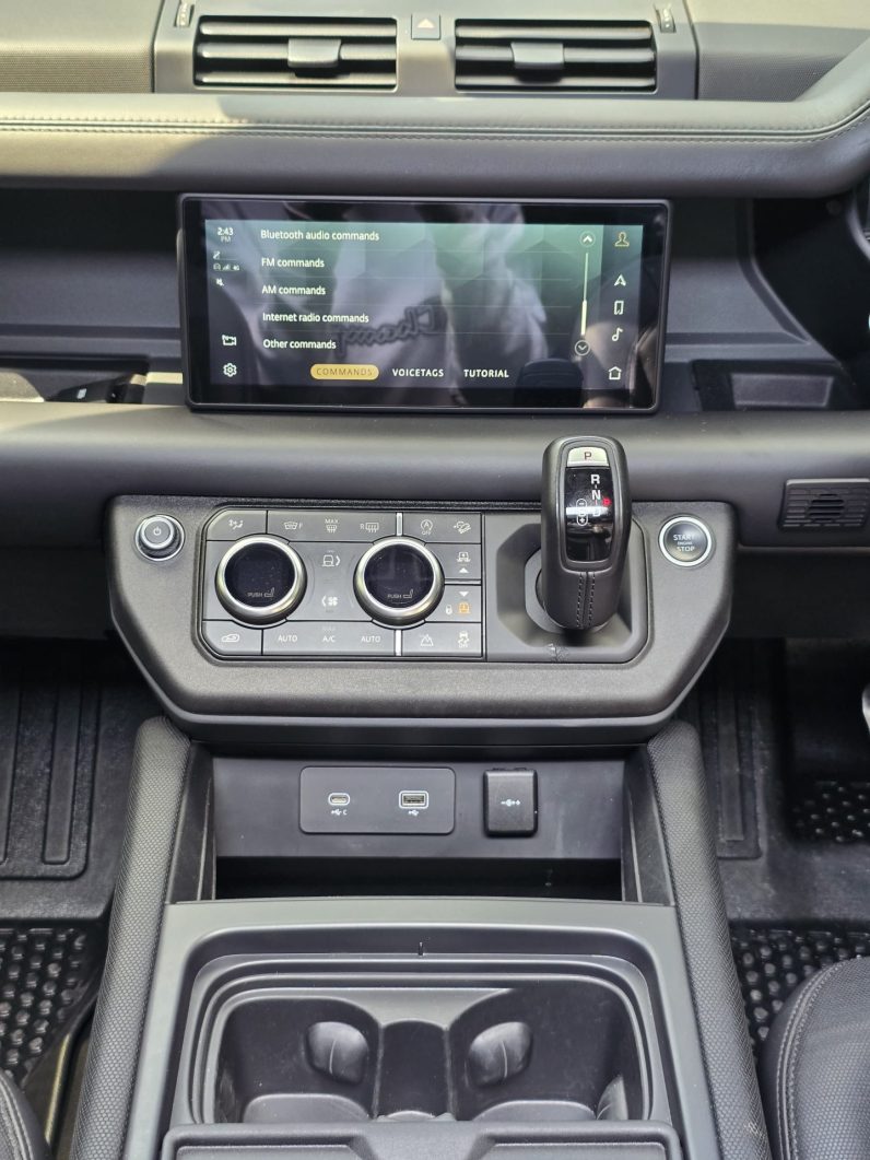 
								Land Rover defender 110 full									