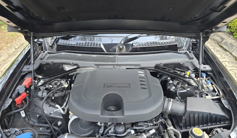 
								Land Rover defender 110 full									