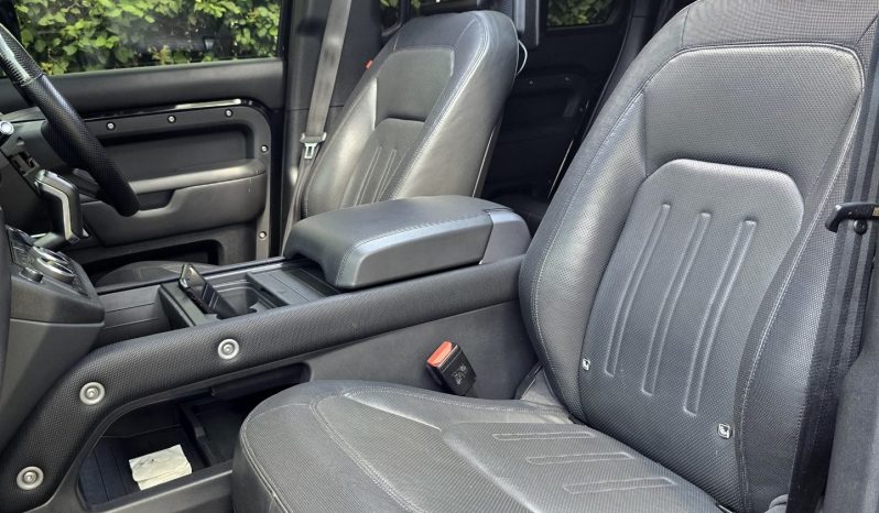 
								Land Rover defender 110 full									