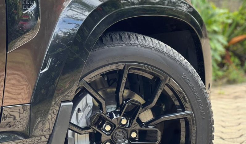 
								Land rover Defender full									