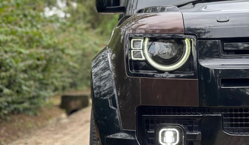 
								Land rover Defender full									