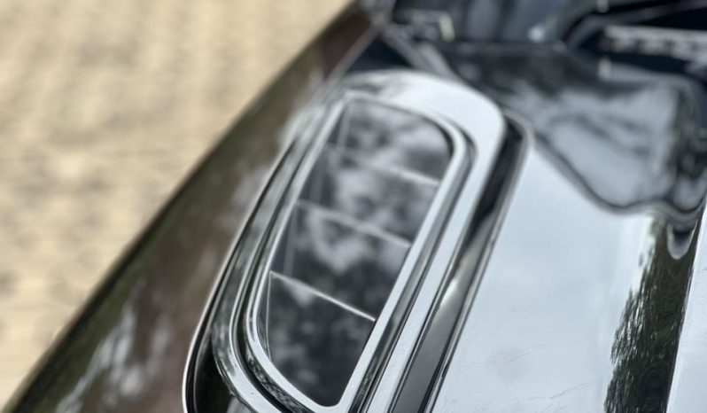 
								Land rover Defender full									