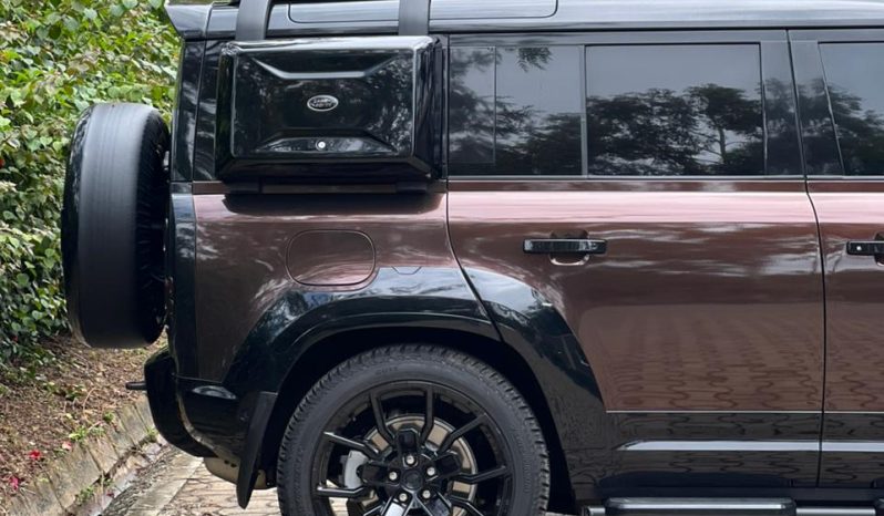 
								Land rover Defender full									