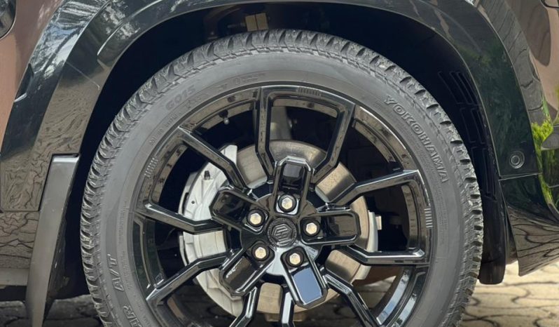 
								Land rover Defender full									