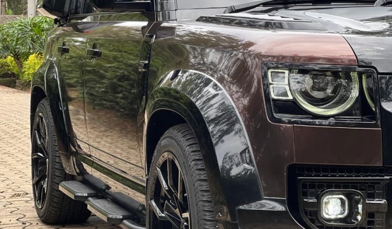 
								Land rover Defender full									