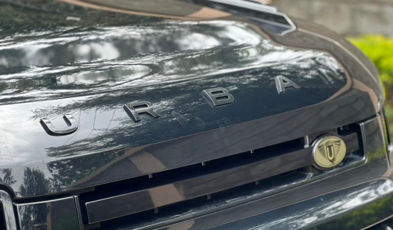 
								Land rover Defender full									