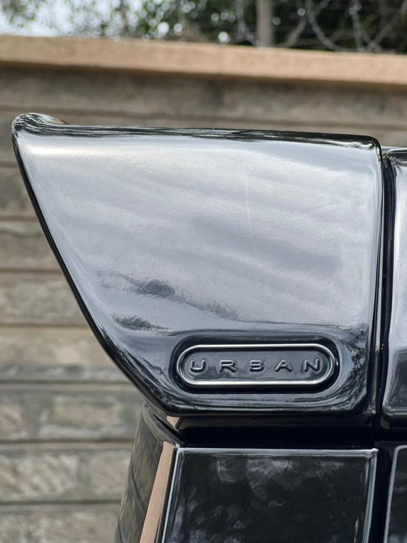 
								Land rover Defender full									