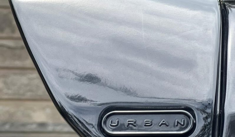 
								Land rover Defender full									