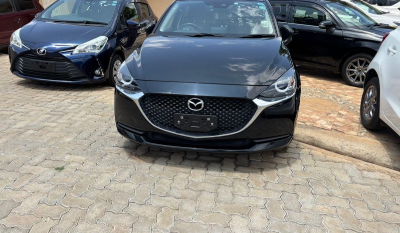 
								Mazda 2 full									