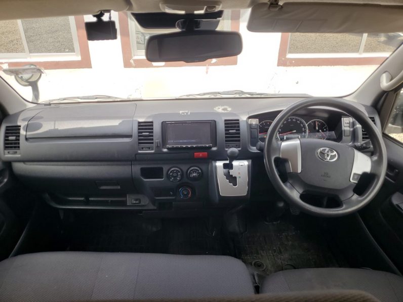 
								Toyota Hiace full									