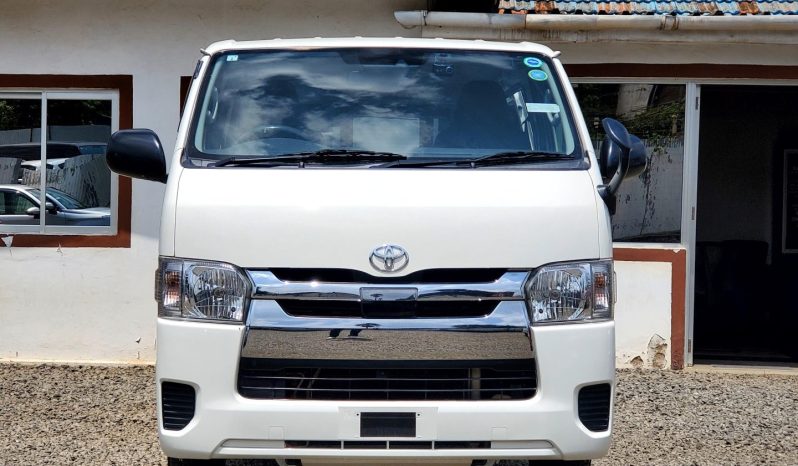 
								Toyota Hiace full									