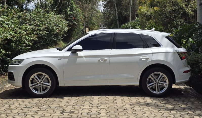
								AUDI Q5 full									