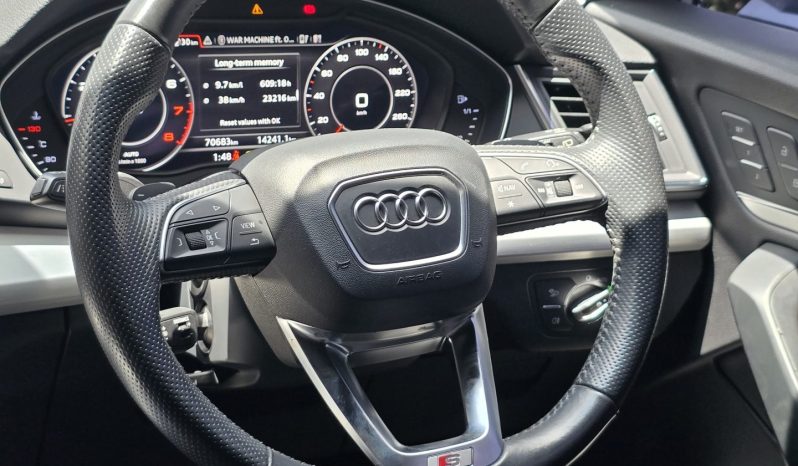 
								AUDI Q5 full									