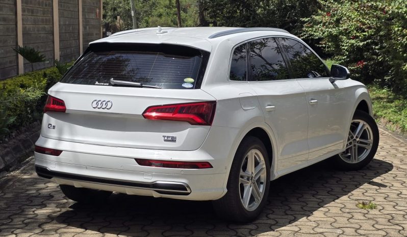 
								AUDI Q5 full									