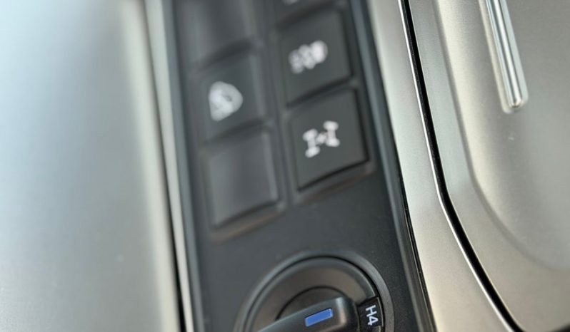 
								Toyota Land cruiser prado TXL full									