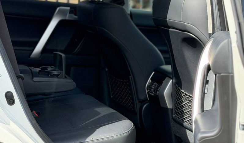 
								Toyota Land cruiser prado TXL full									