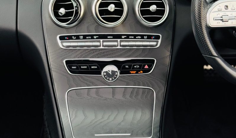 
								Mercedes Benz C200 full									